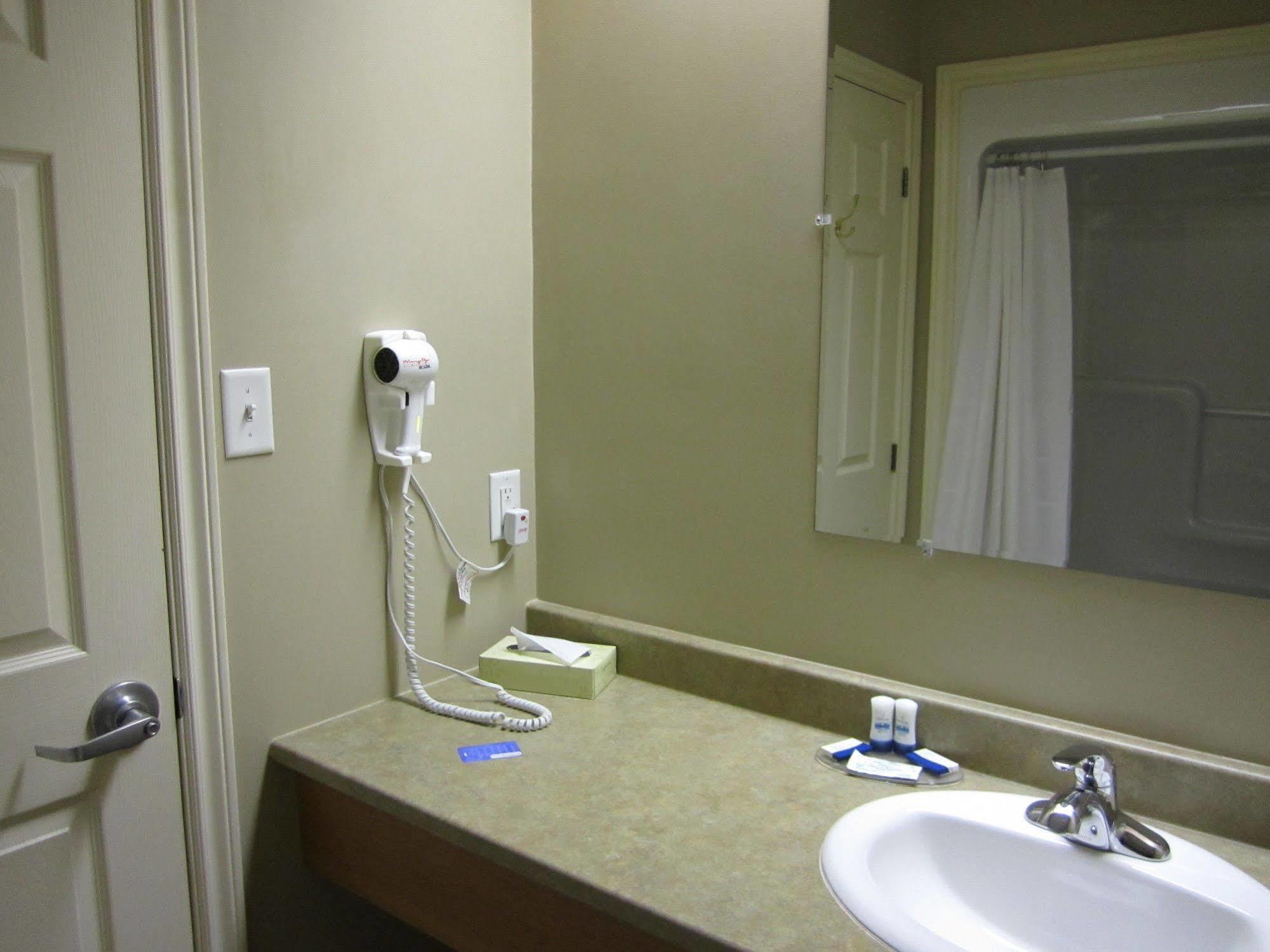 Auberge Bouctouche Inn&Suites Esterno foto